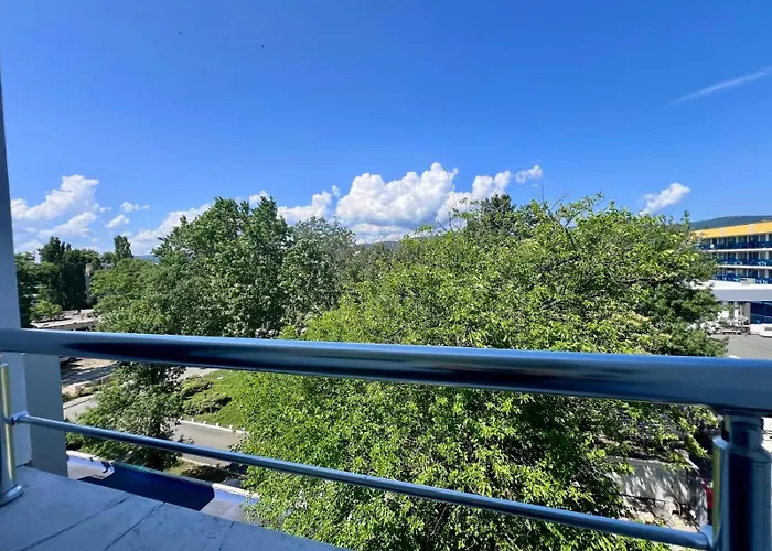 Апартаменты Excelsior - Premium 50m To The Солнечный берег