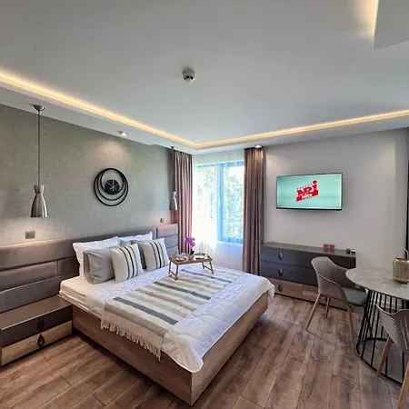 Апартаменти Excelsior - Premium 50m To The